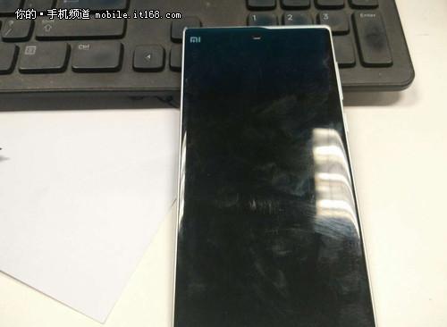 酷似Lumia 小米又一神秘新机曝光